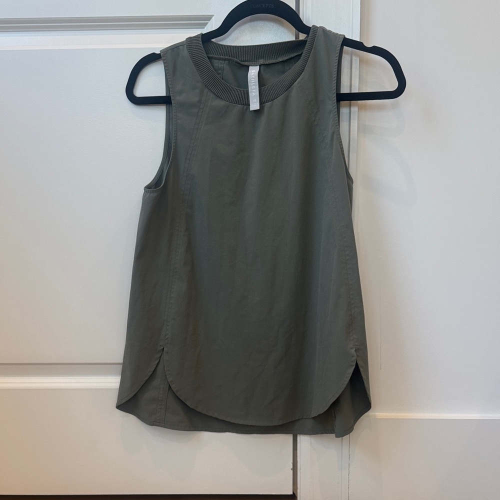 Athleta Zephyr Sage Green Tank Top Women Size XS
